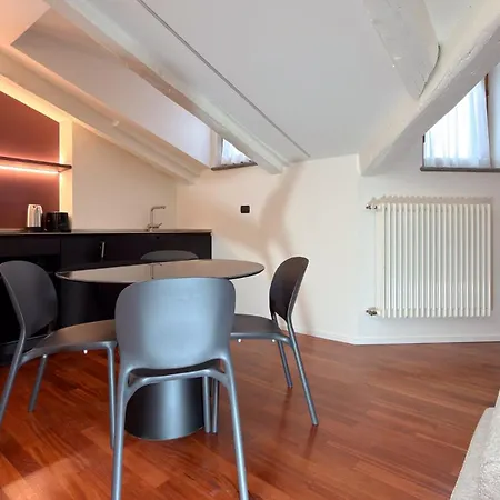 Loft Mame - Centro Con Parcheggio אלבה